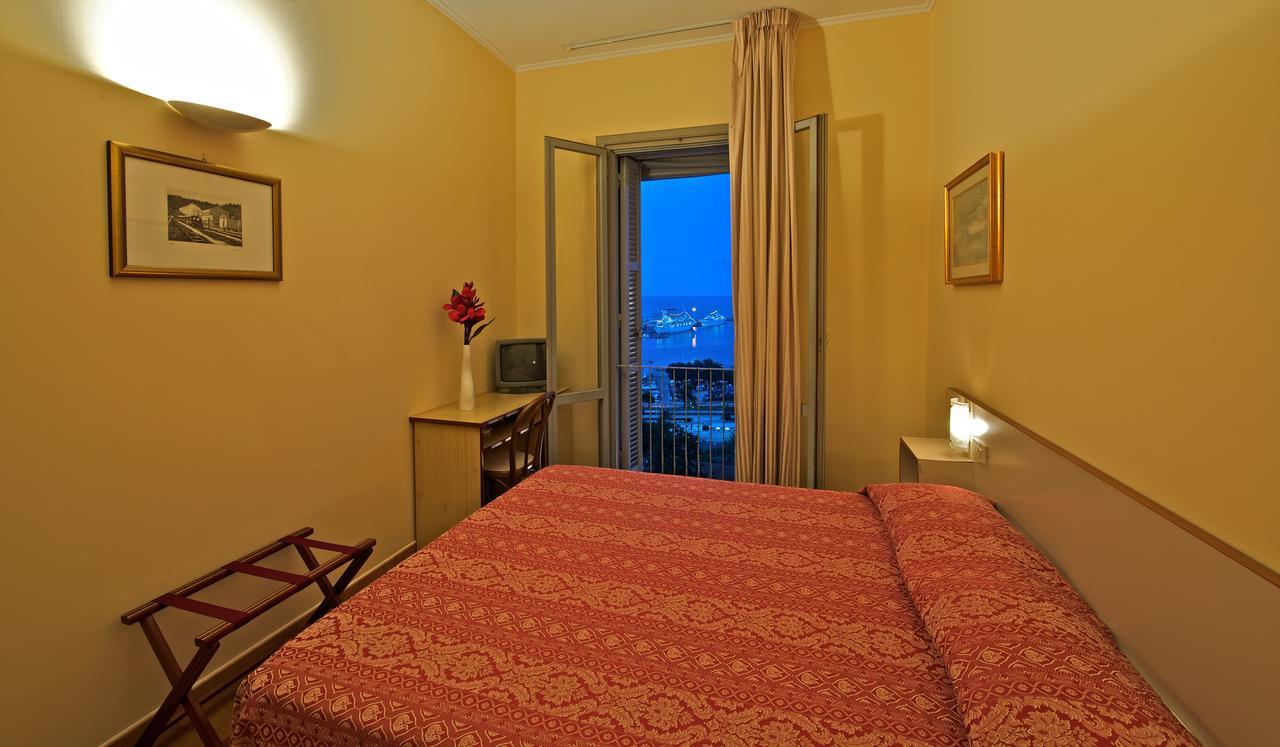Hotel Ideale 奥托纳 外观 照片